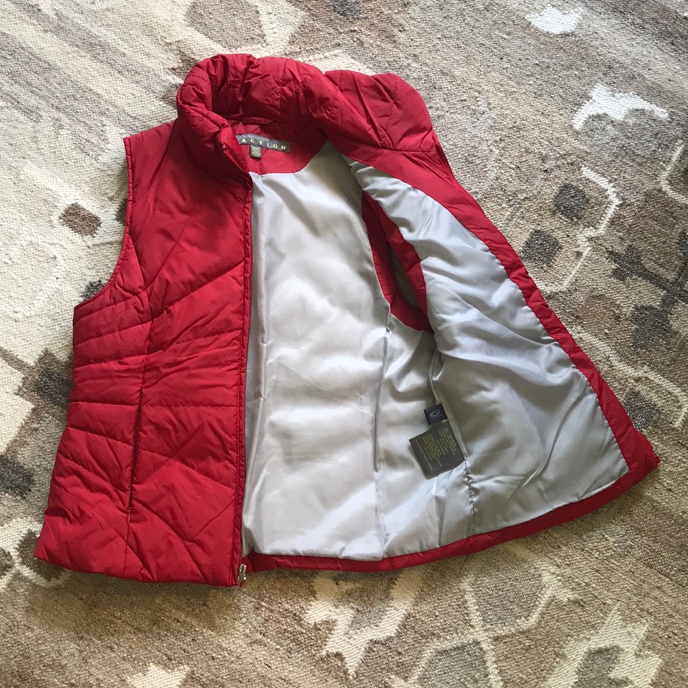 Vest - Picture 2 of 3